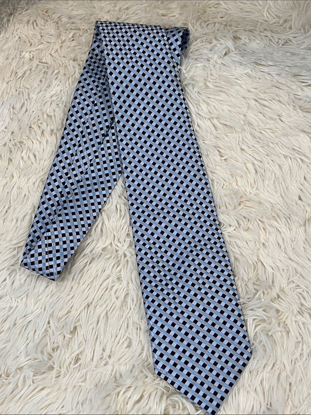 Ermenegildo Zegna 100% silk tie. 3 blue shades